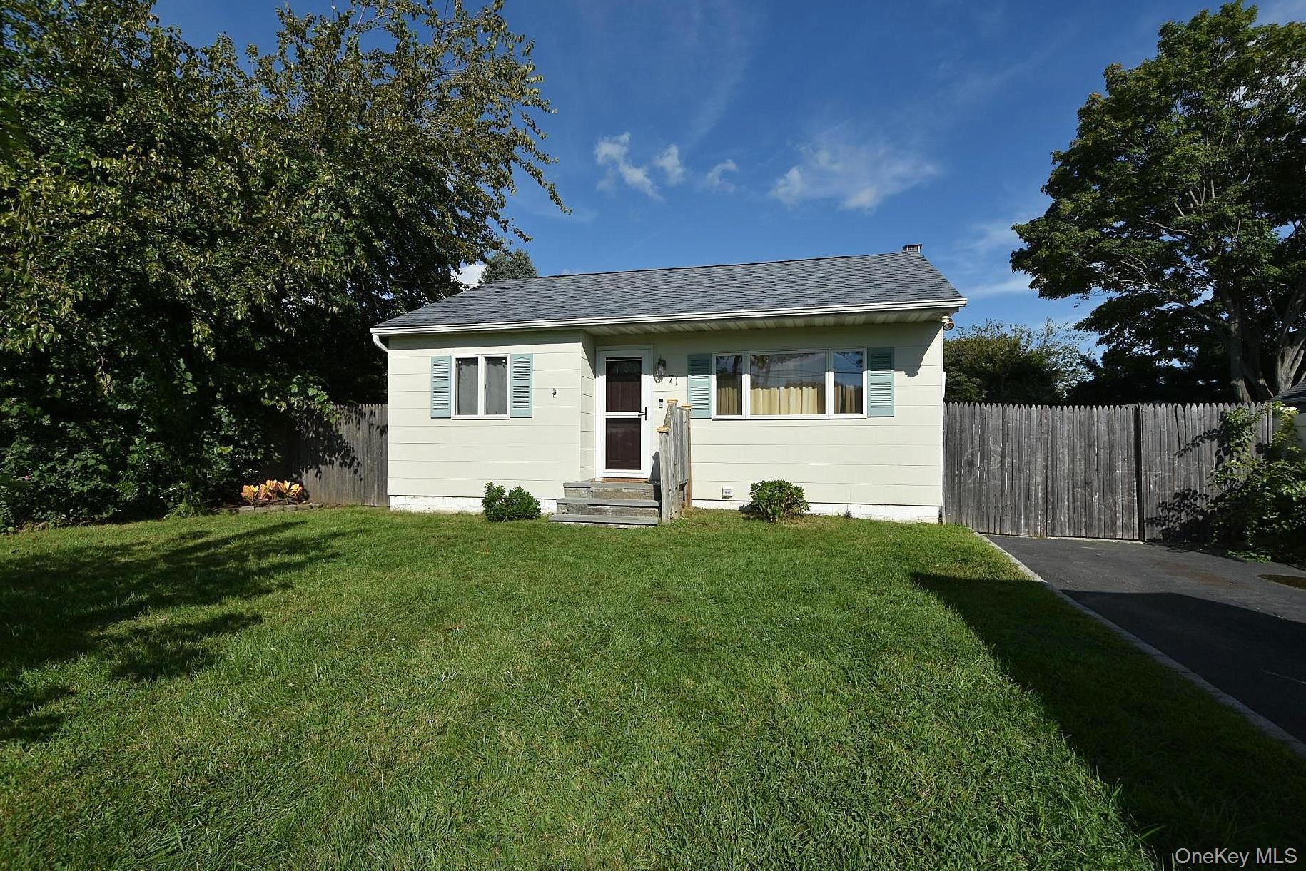Single Family John Drive Suffolk County, NY 11738, MLS-1042394-3