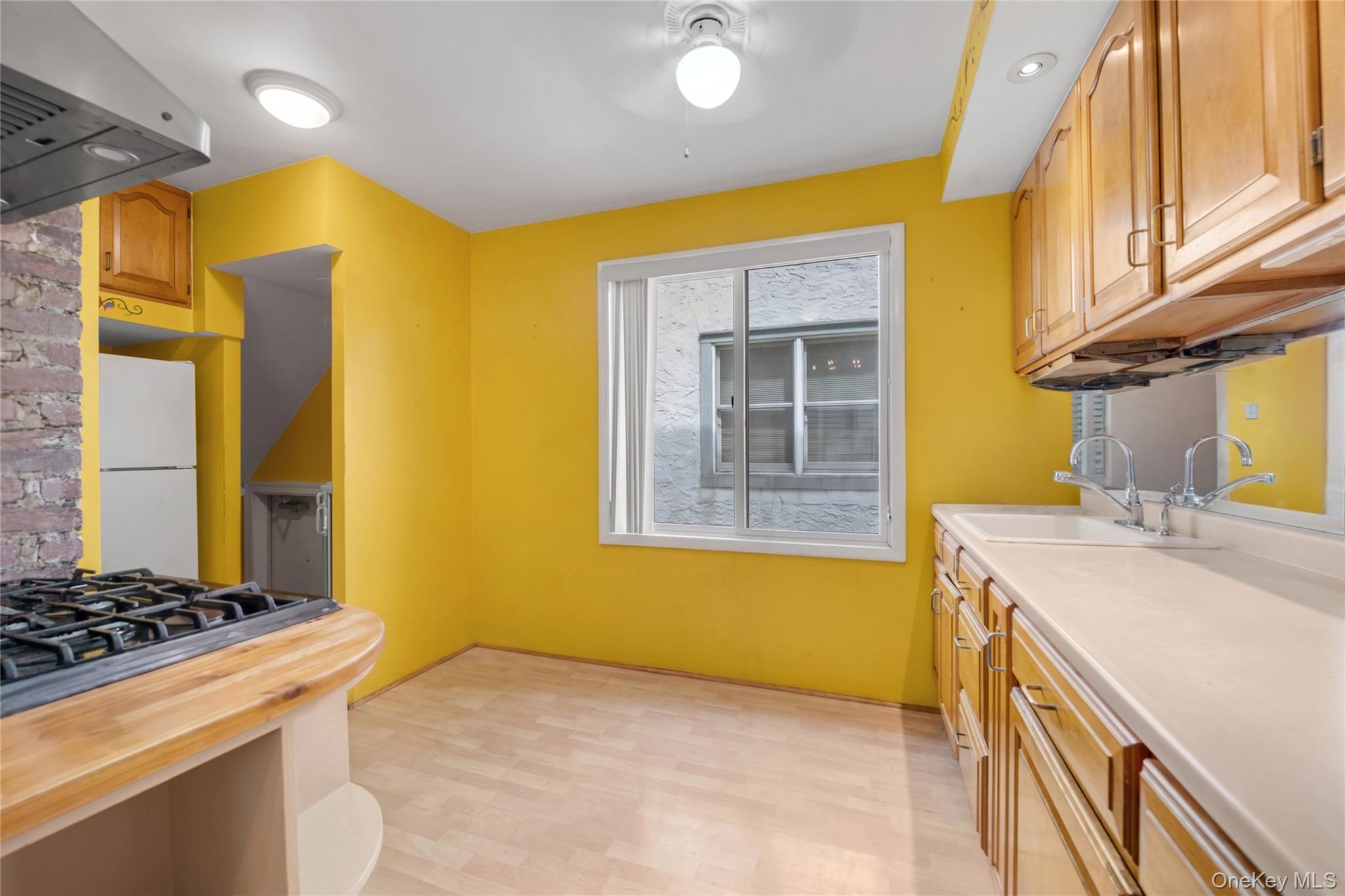 Single Family 149th Street Queens, NY 11357, MLS-1042435-11
