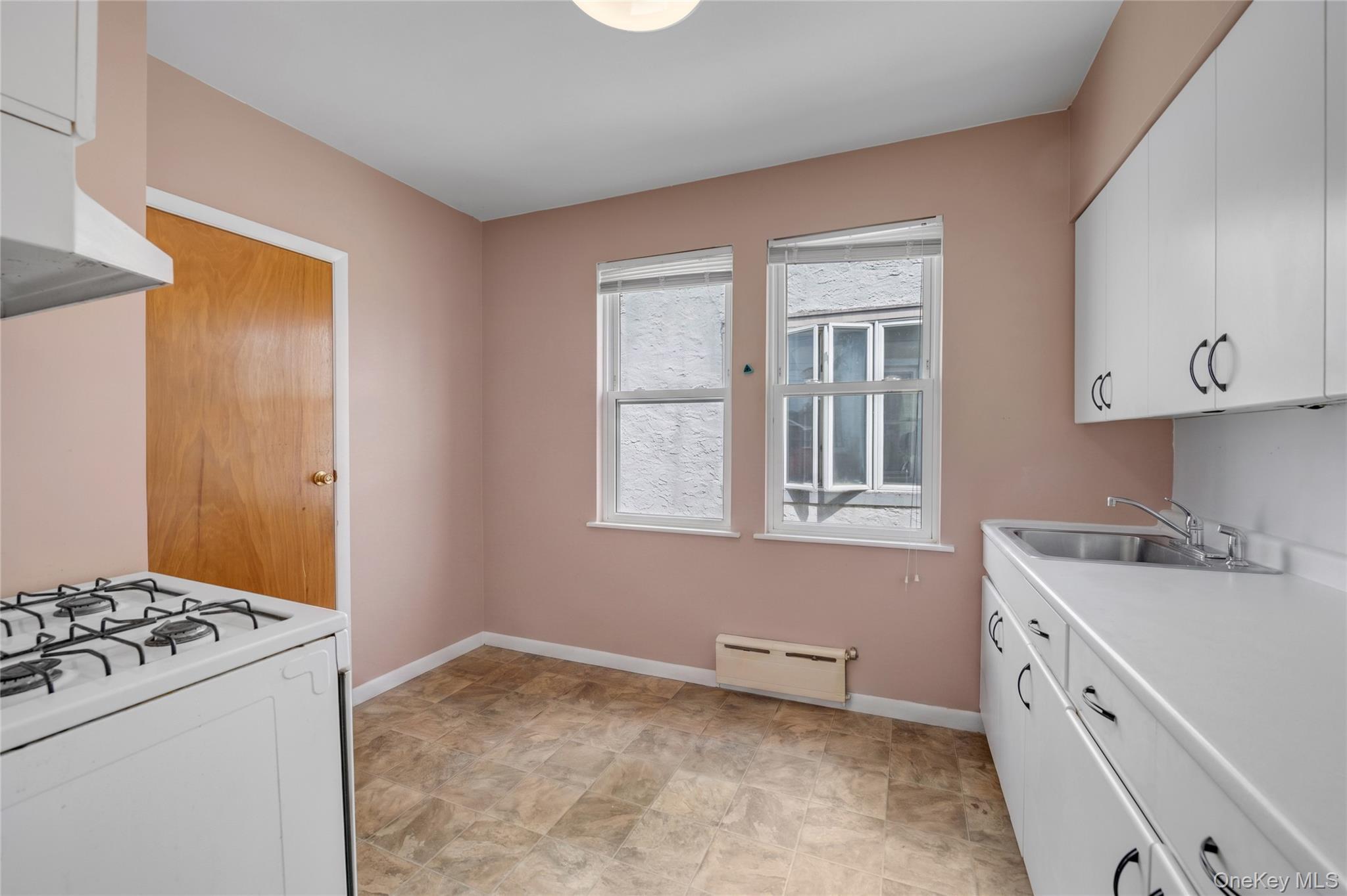 Single Family 149th Street Queens, NY 11357, MLS-1042435-17
