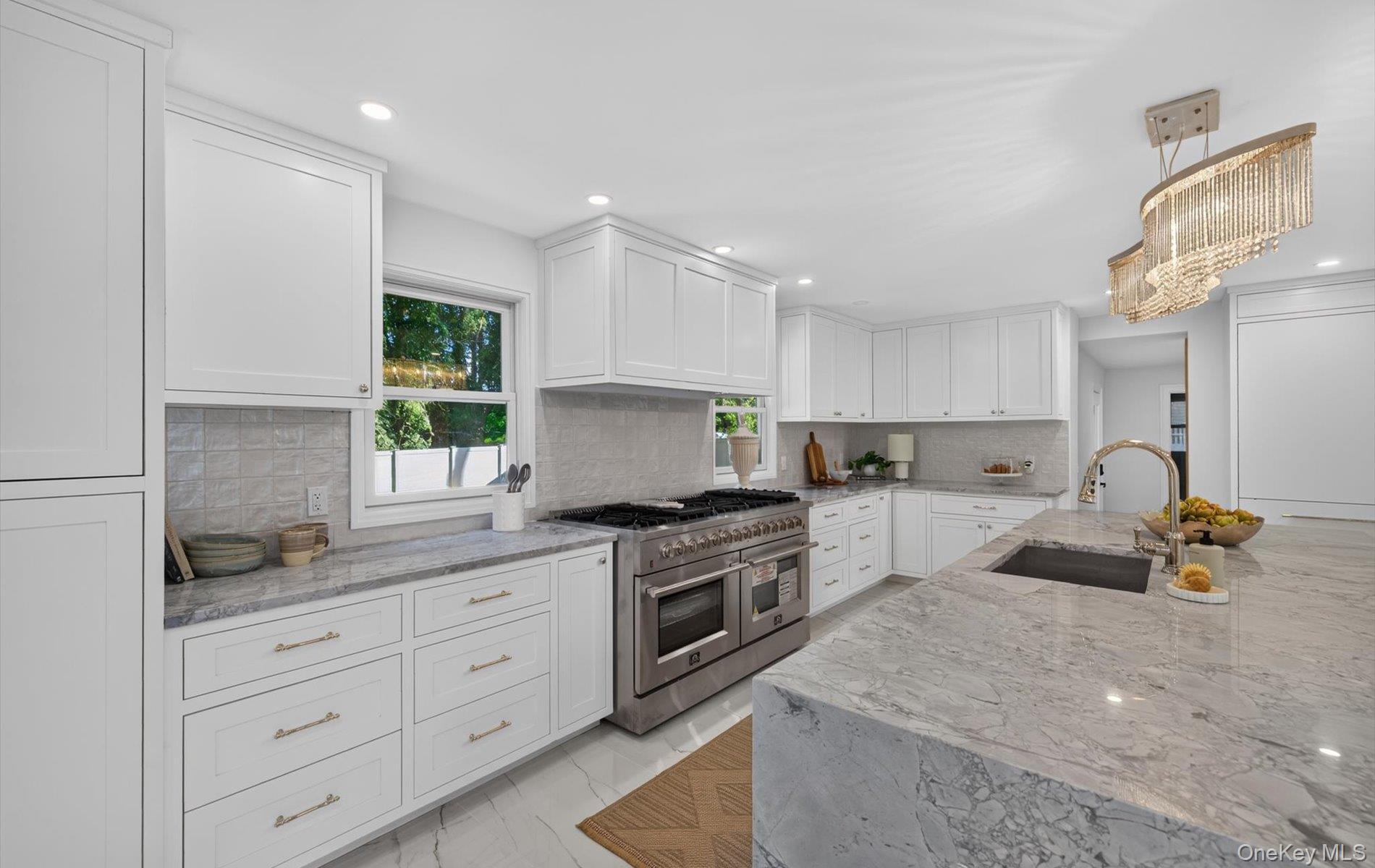 Single Family Wichard Boulevard  Suffolk County, NY 11725, MLS-1042445-16