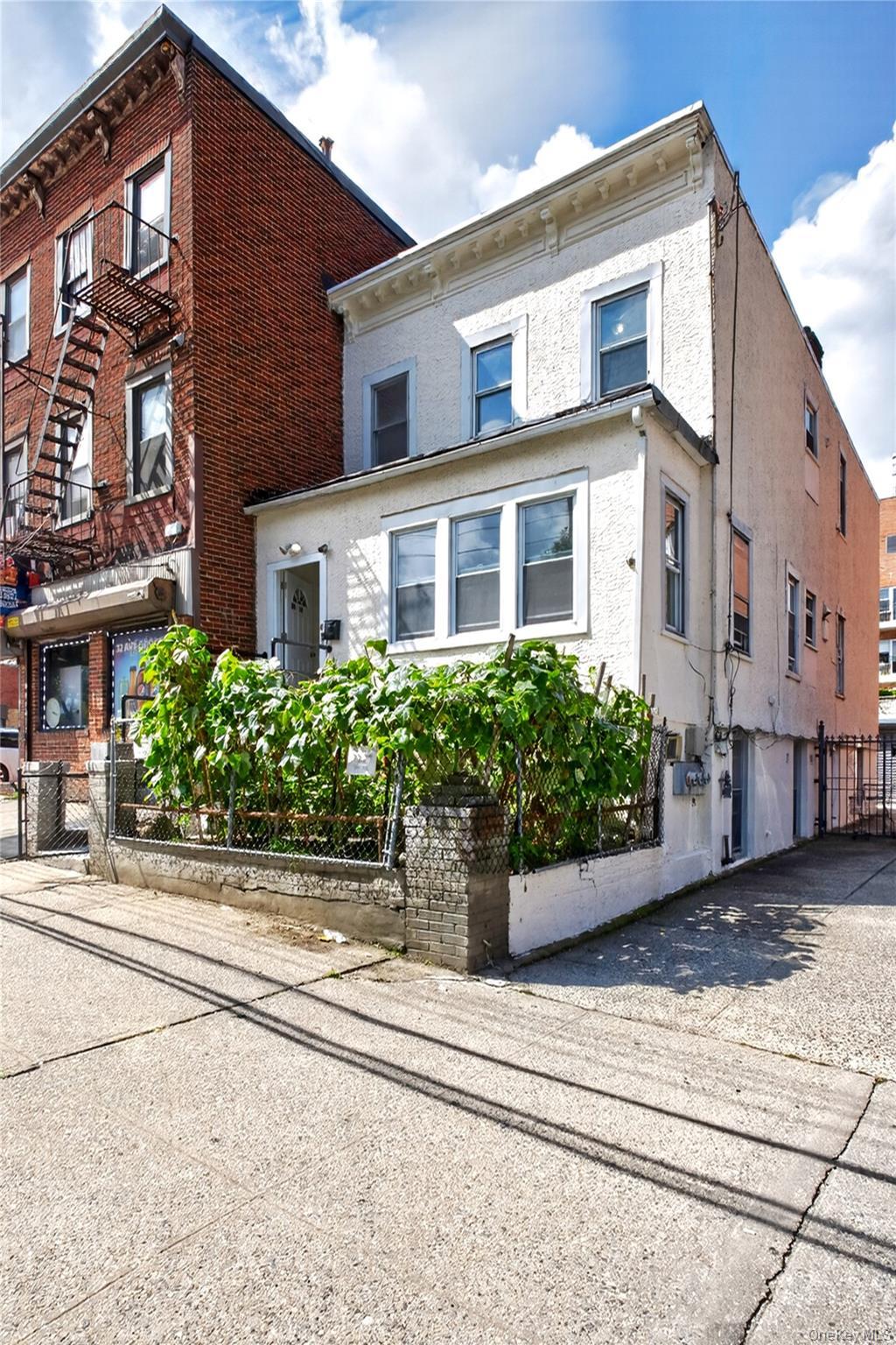 Single Family 137th Street  Queens, NY 11354, MLS-1042455-3