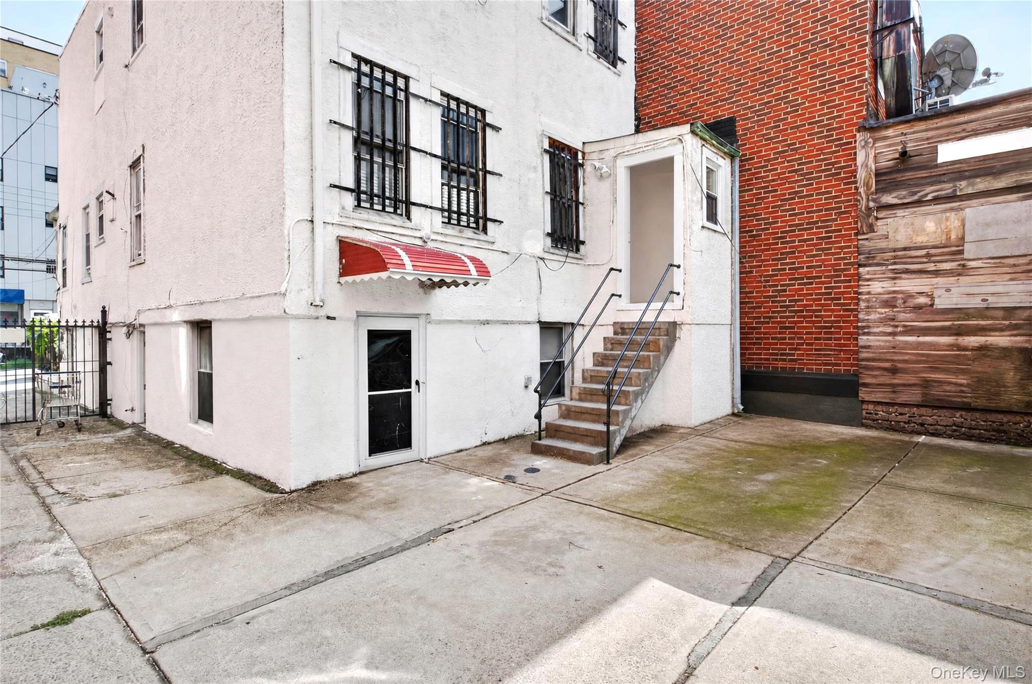 Single Family 137th Street  Queens, NY 11354, MLS-1042455-4