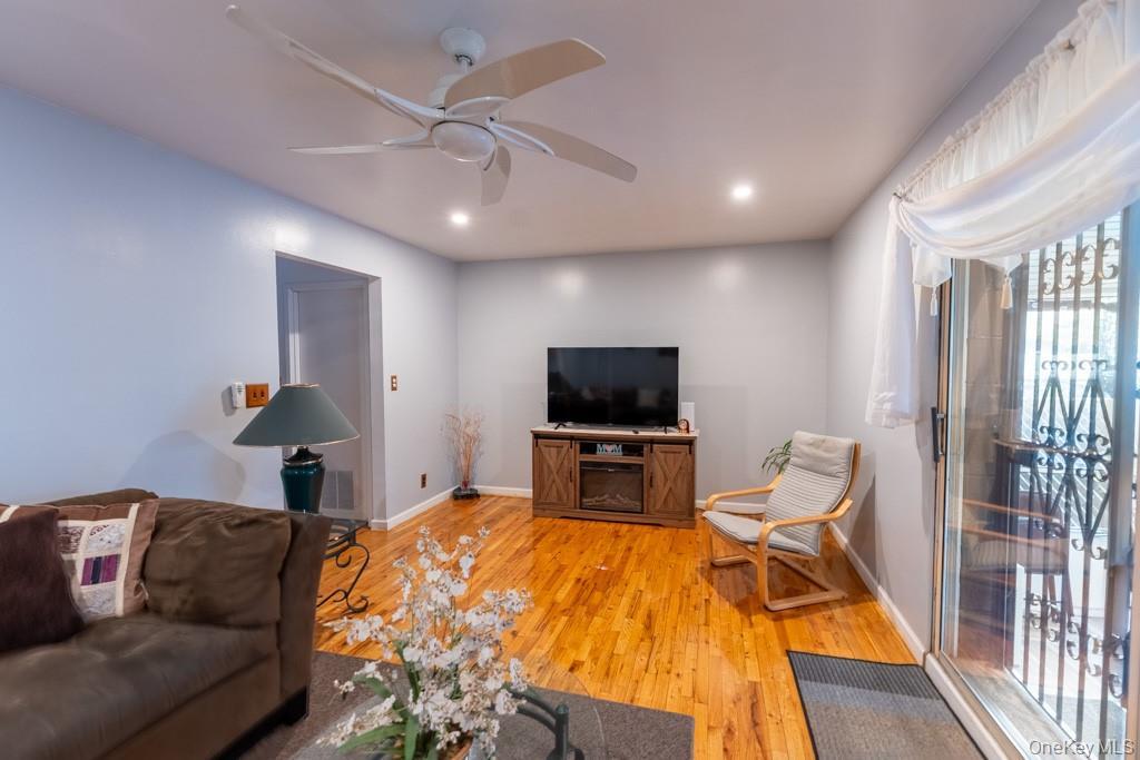 Single Family Hughes Avenue Bronx, NY 10457, MLS-1042469-10