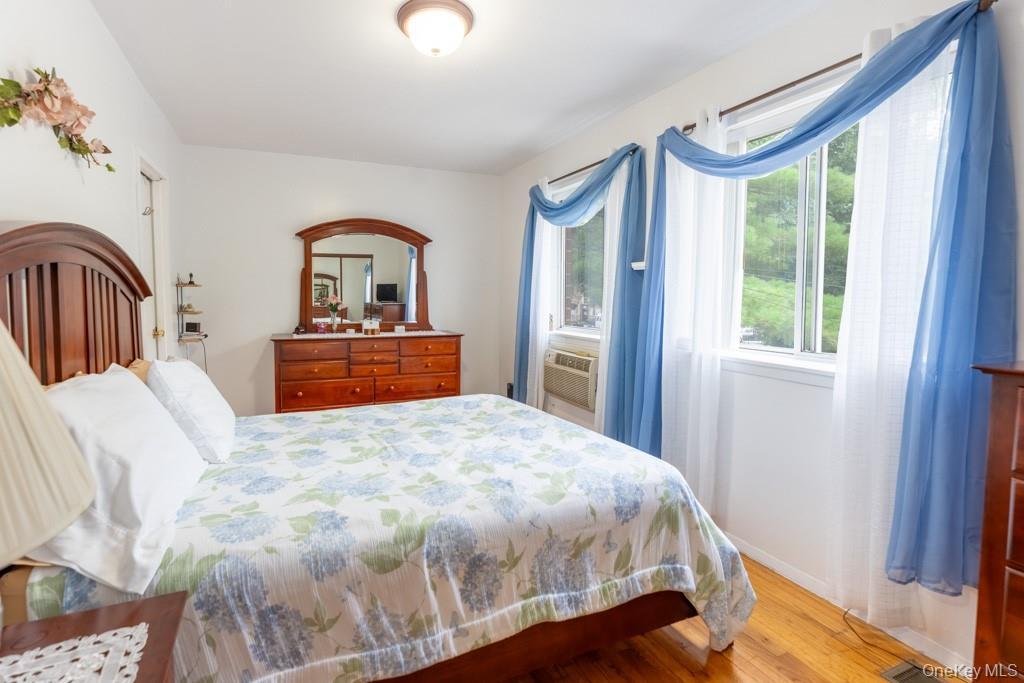 Single Family Hughes Avenue Bronx, NY 10457, MLS-1042469-26