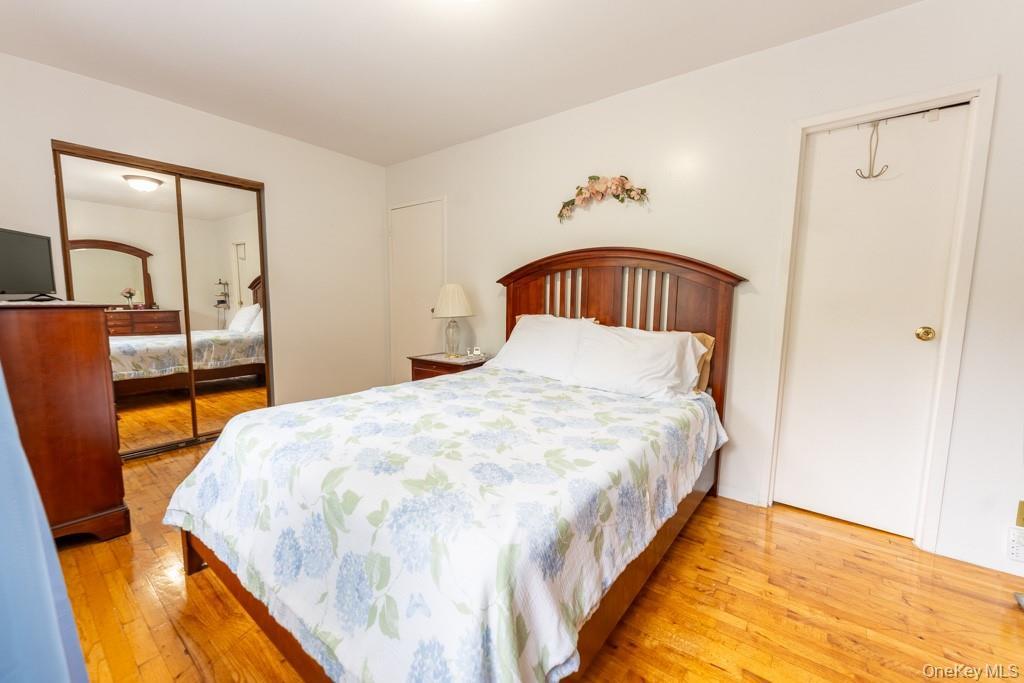 Single Family Hughes Avenue Bronx, NY 10457, MLS-1042469-29