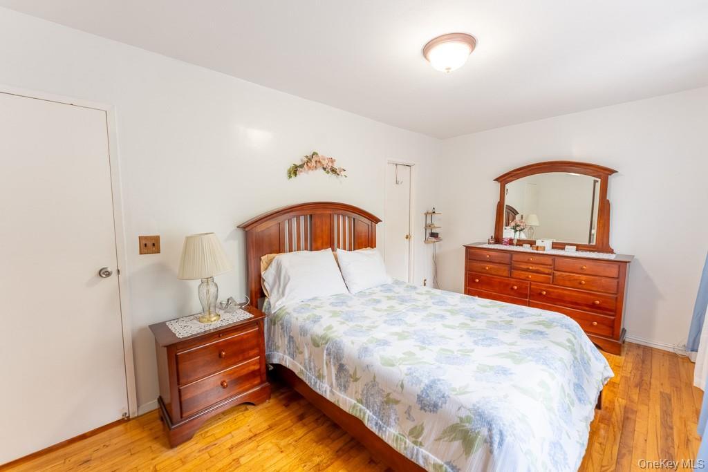 Single Family Hughes Avenue Bronx, NY 10457, MLS-1042469-30