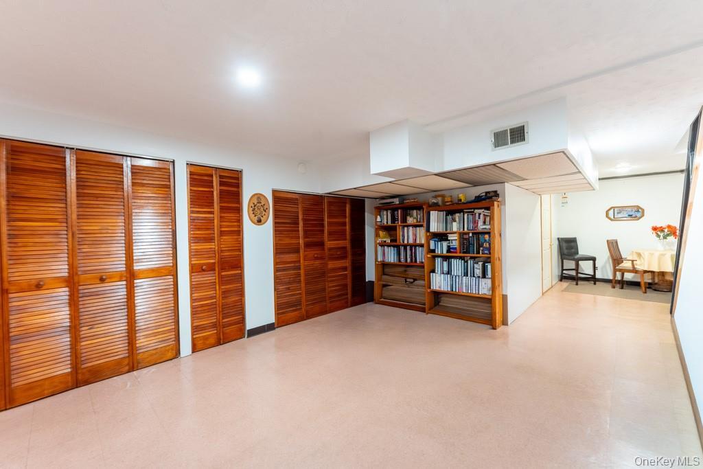 Single Family Hughes Avenue Bronx, NY 10457, MLS-1042469-34