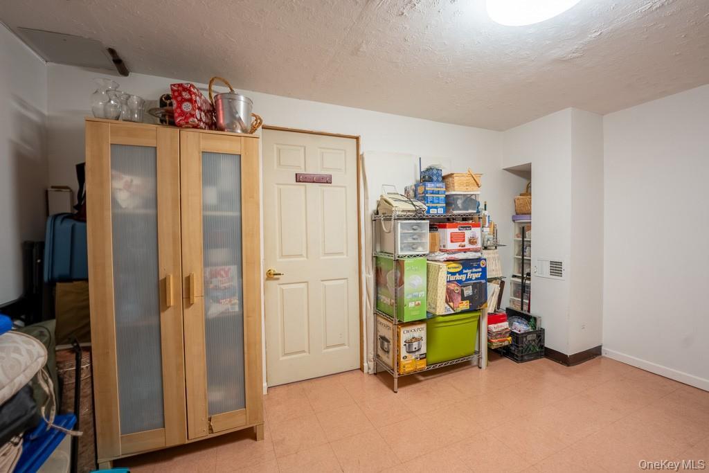 Single Family Hughes Avenue Bronx, NY 10457, MLS-1042469-40