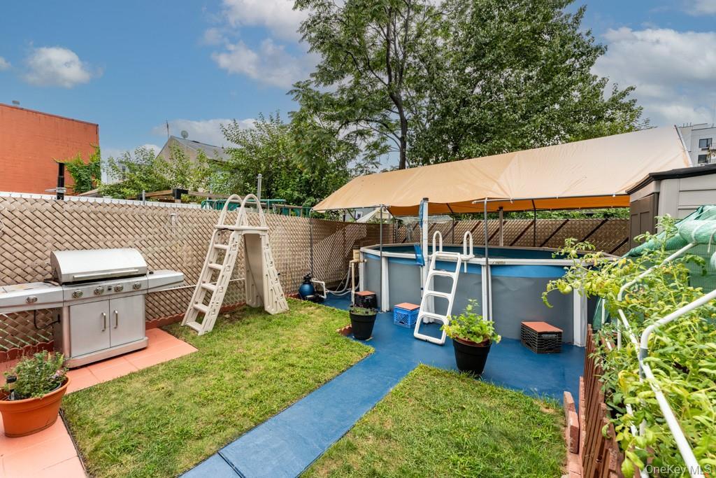 Single Family Hughes Avenue Bronx, NY 10457, MLS-1042469-6