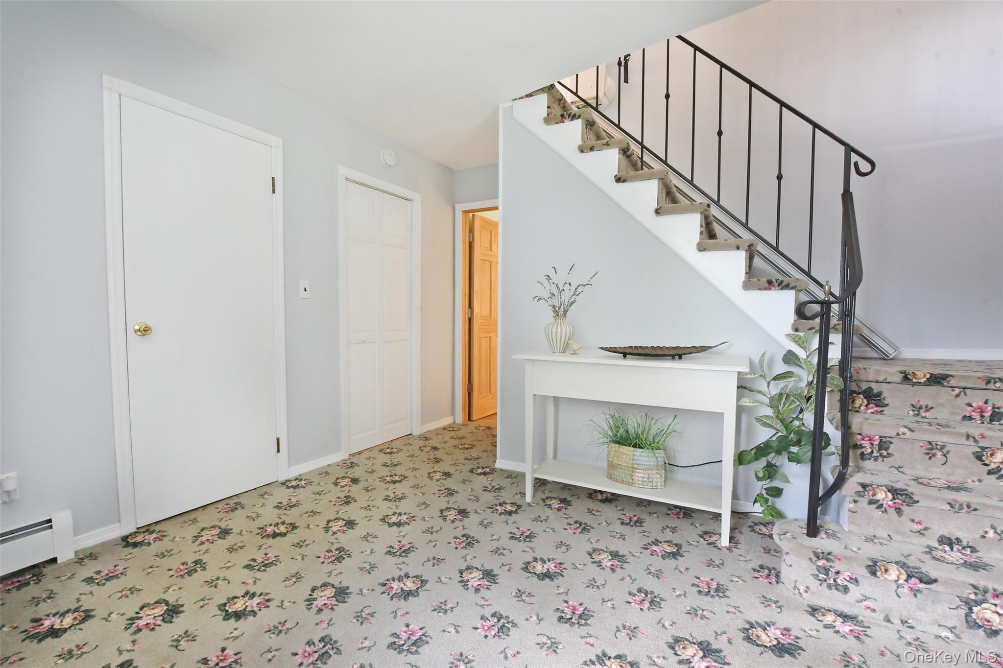Single Family Huck Finn Lane Suffolk County, NY 11786, MLS-1042480-4
