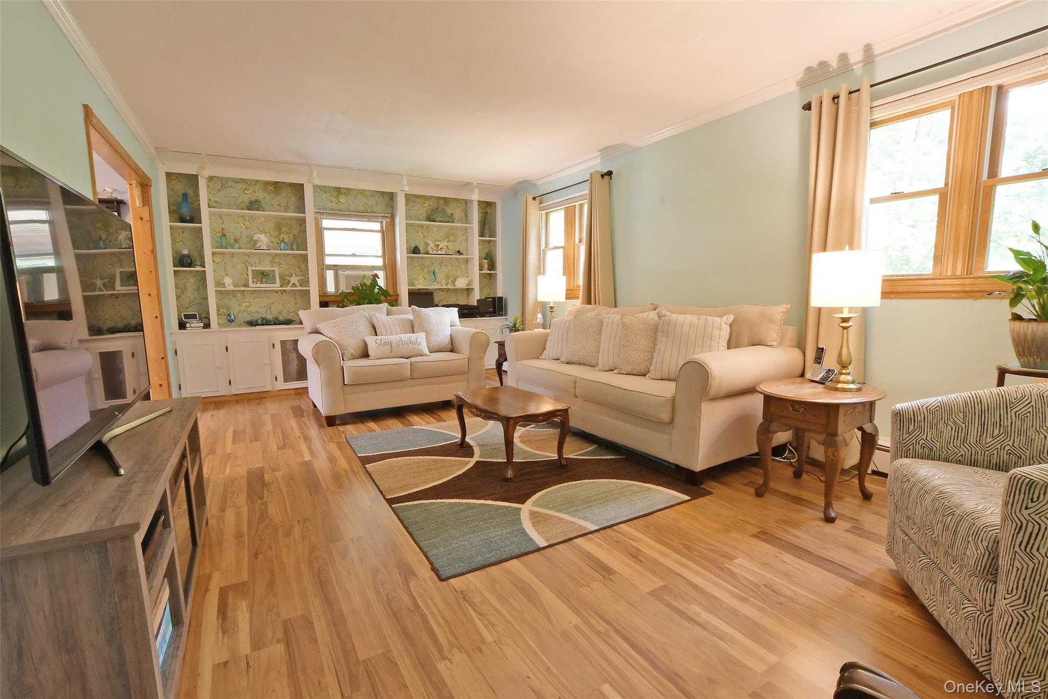 Single Family Huck Finn Lane Suffolk County, NY 11786, MLS-1042480-7