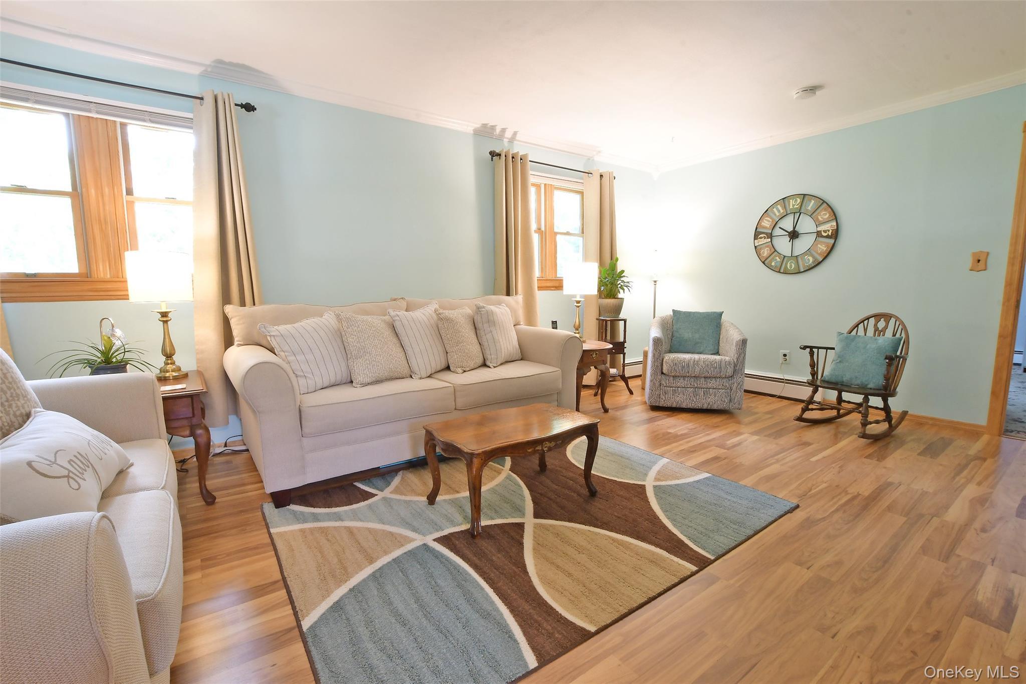 Single Family Huck Finn Lane Suffolk County, NY 11786, MLS-1042480-8