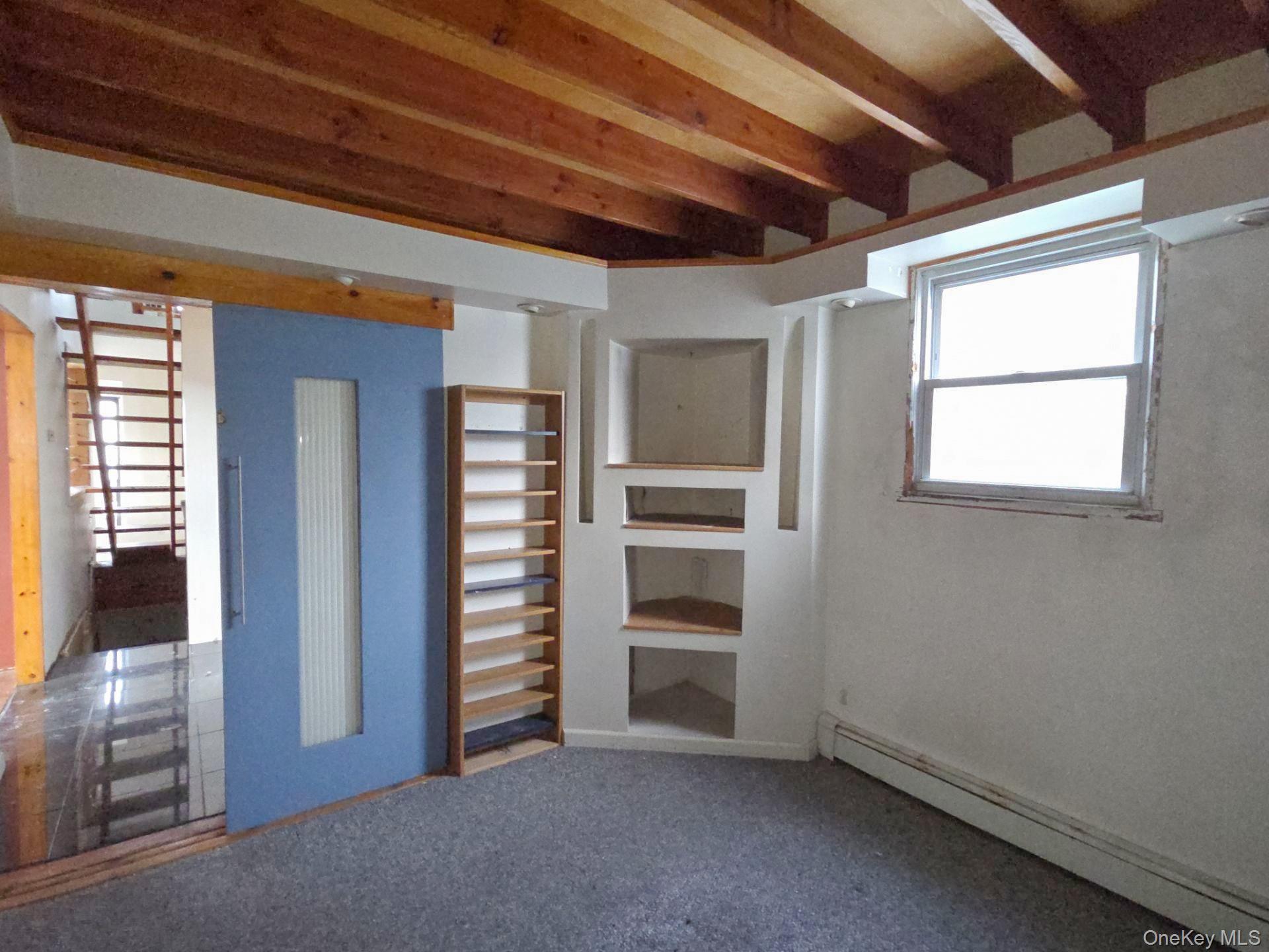 Single Family Gordon Place Nassau County, NY 11520, MLS-1042481-15