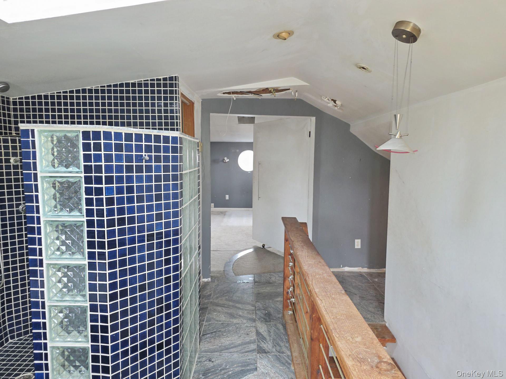 Single Family Gordon Place Nassau County, NY 11520, MLS-1042481-19