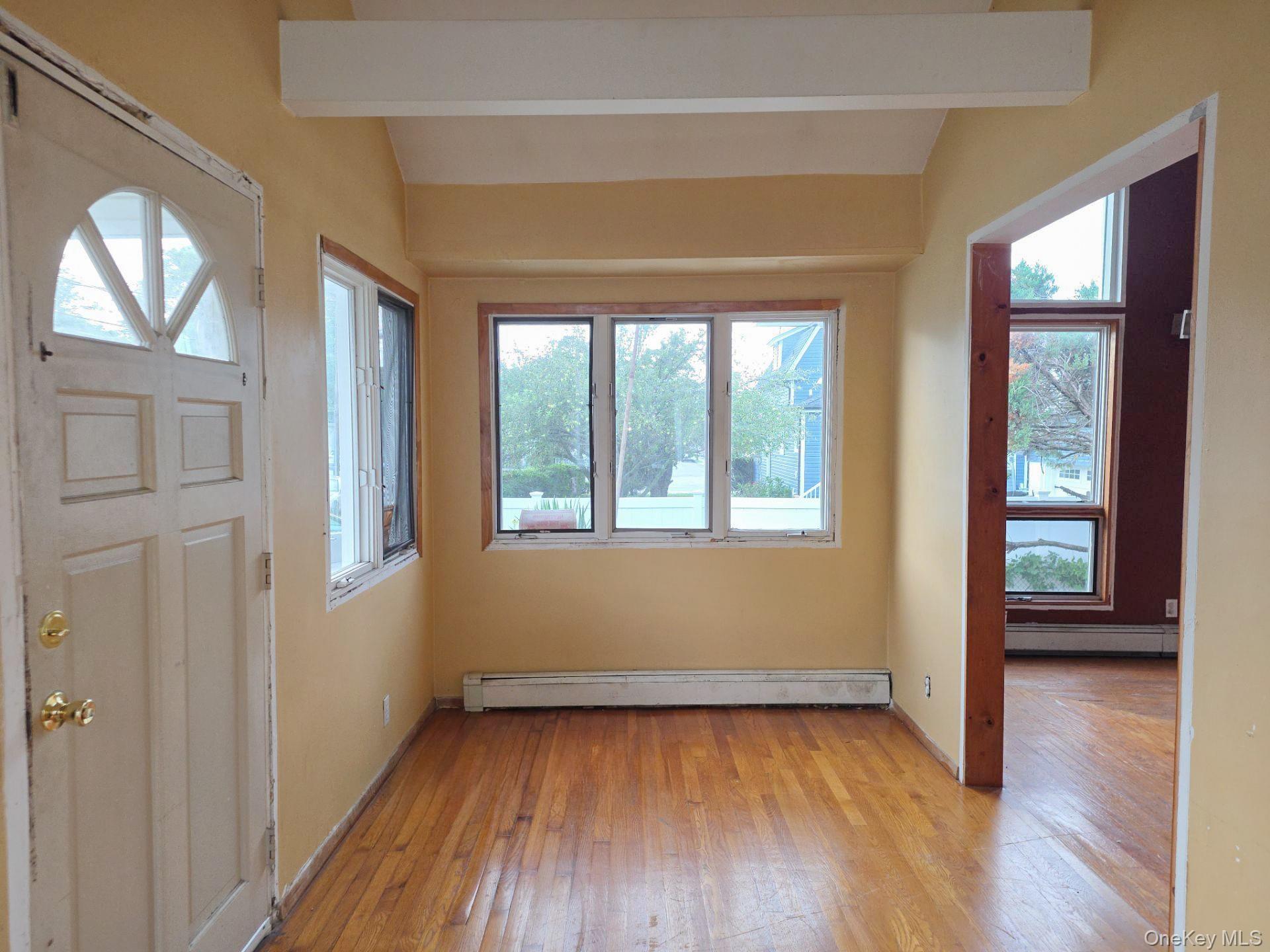 Single Family Gordon Place Nassau County, NY 11520, MLS-1042481-3
