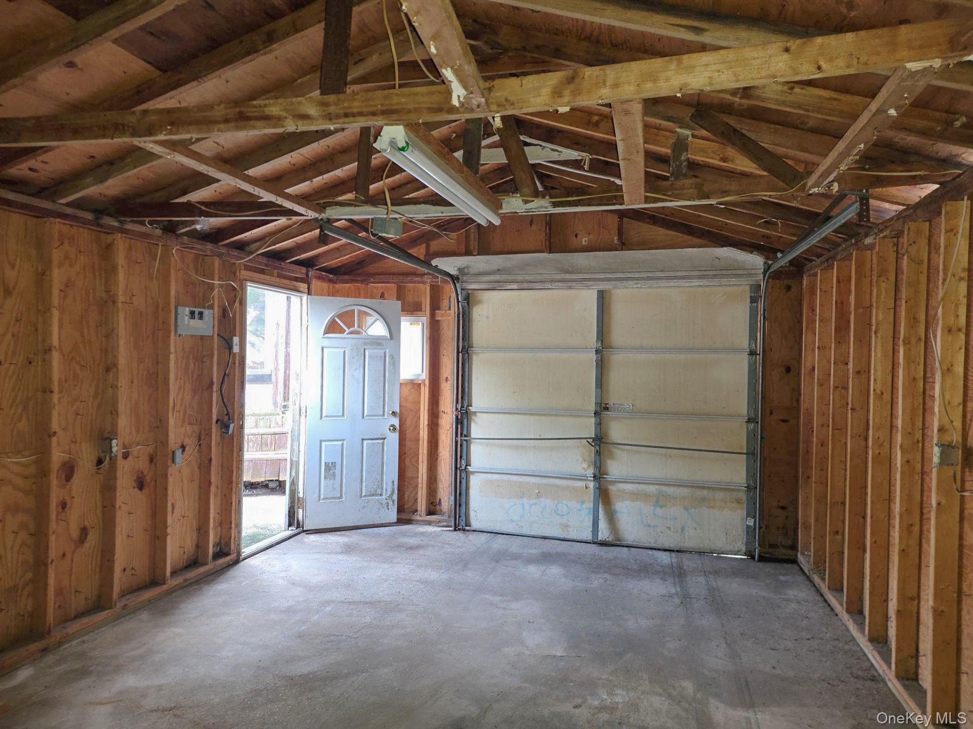 Single Family Gordon Place  Nassau County, NY 11520, MLS-1042481-30