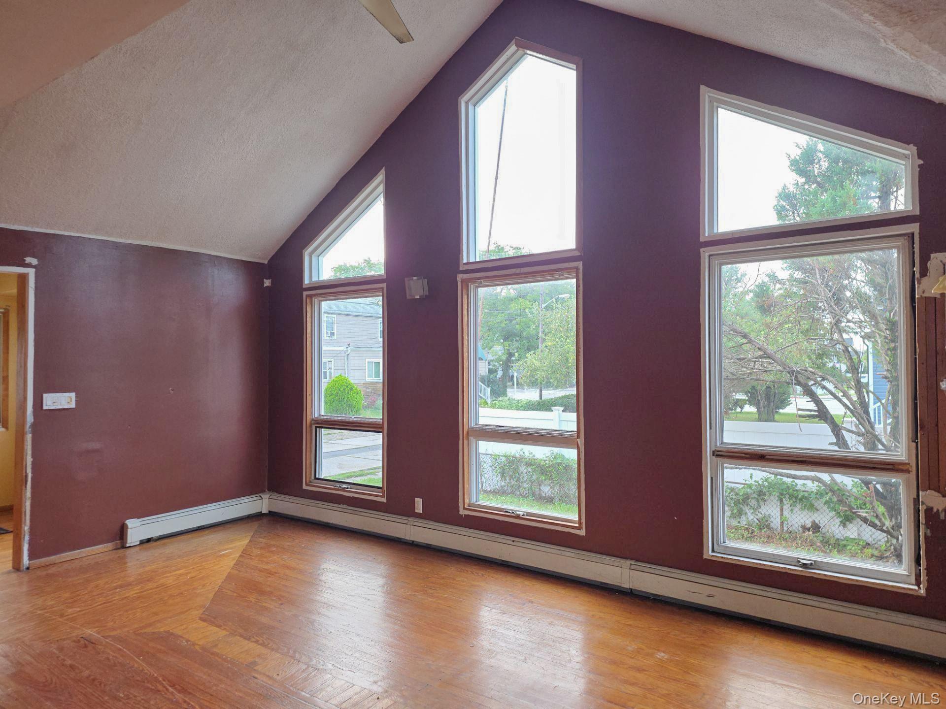 Single Family Gordon Place Nassau County, NY 11520, MLS-1042481-6