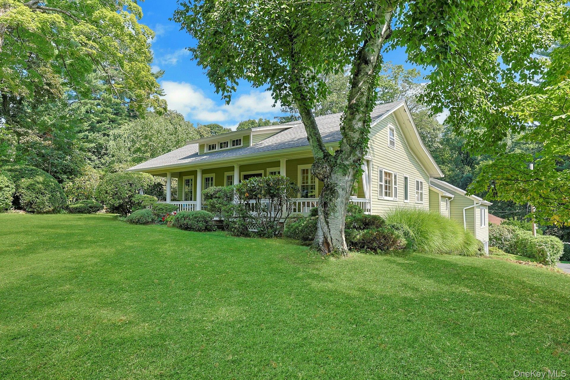 Single Family Grandview Avenue  Westchester County, NY 10570, MLS-1042508-3
