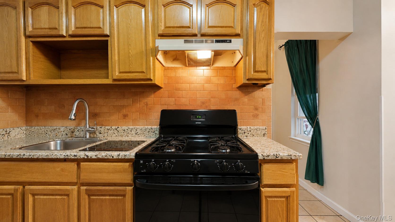 Single Family Forbell Street Queens, NY 11416, MLS-1042514-10