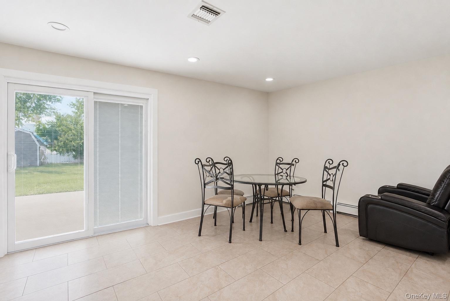 Single Family Golden Gate Drive  Suffolk County, NY 11967, MLS-1042520-12