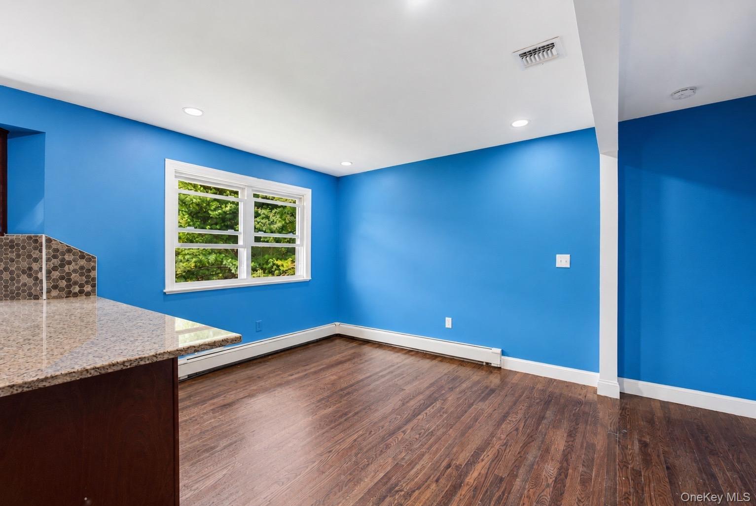 Single Family Golden Gate Drive  Suffolk County, NY 11967, MLS-1042520-2