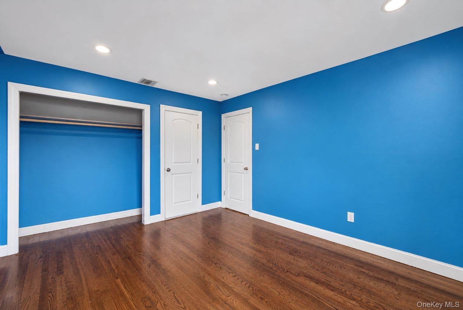 Single Family Golden Gate Drive  Suffolk County, NY 11967, MLS-1042520-5