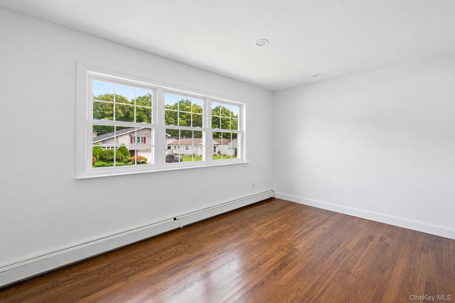 Single Family Golden Gate Drive  Suffolk County, NY 11967, MLS-1042520-6