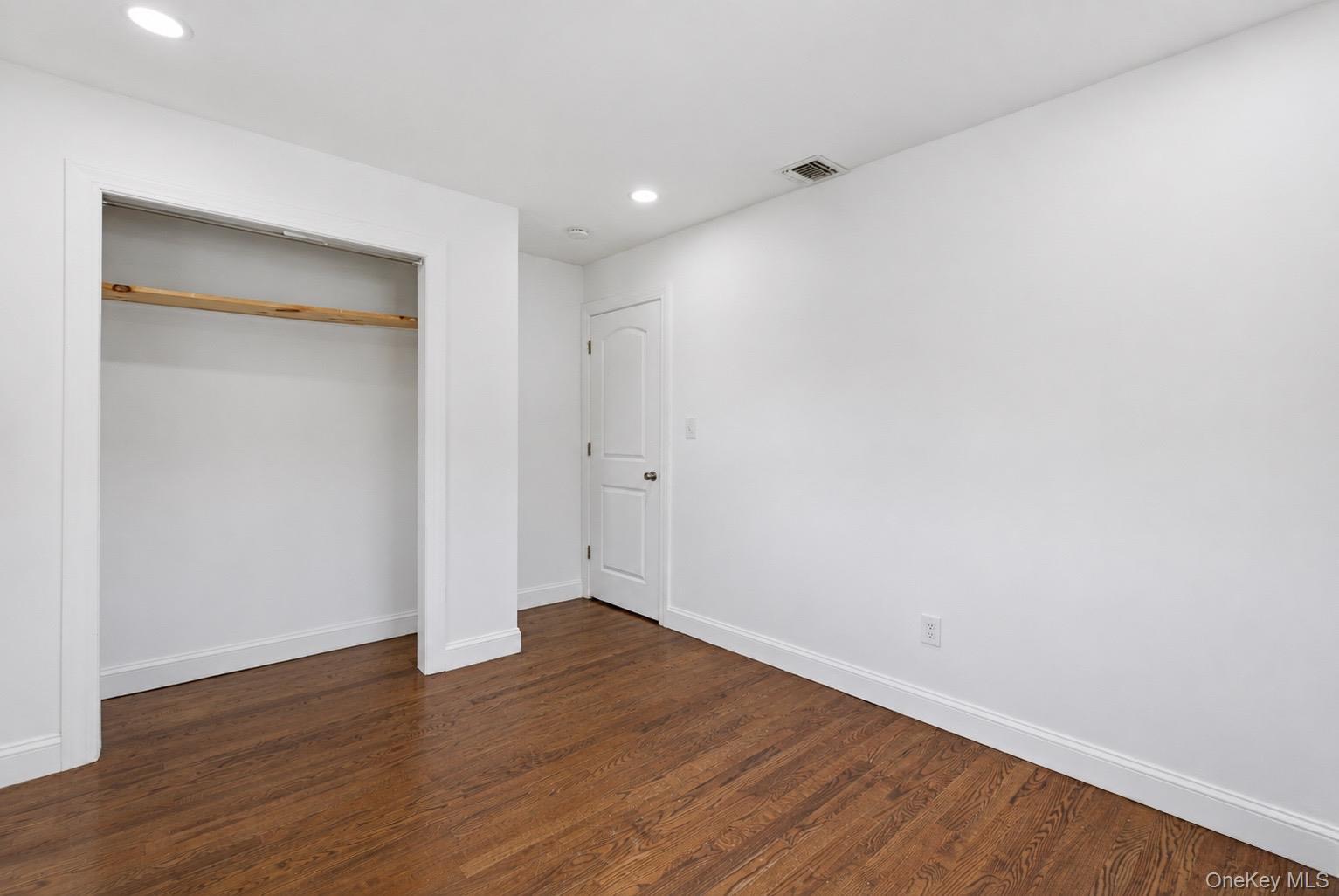 Single Family Golden Gate Drive  Suffolk County, NY 11967, MLS-1042520-9