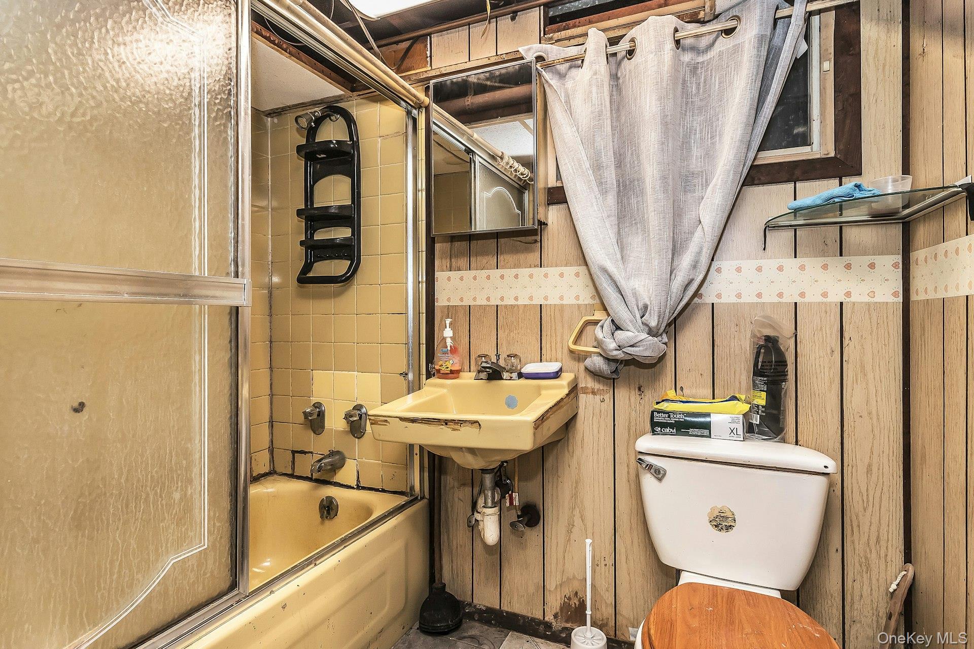 Single Family 120th Avenue Queens, NY 11412, MLS-1042535-14