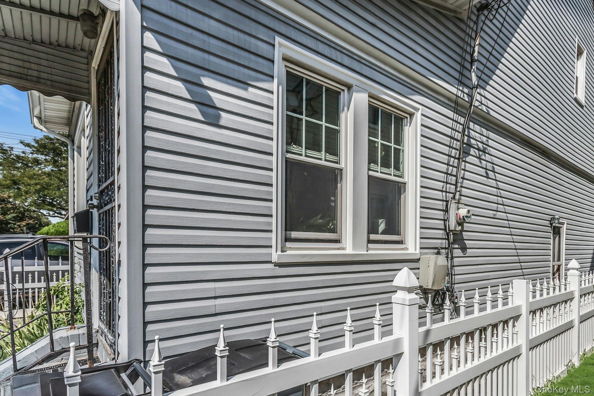 Single Family 120th Avenue  Queens, NY 11412, MLS-1042535-20