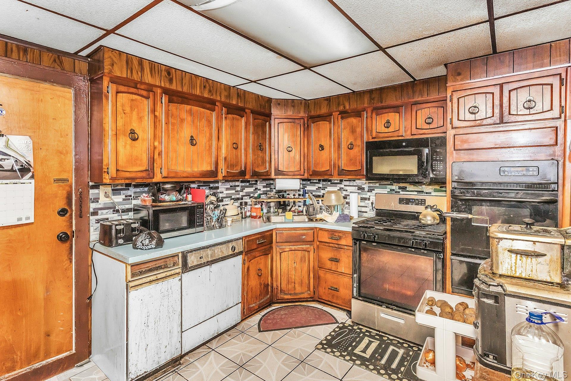 Single Family 120th Avenue Queens, NY 11412, MLS-1042535-8