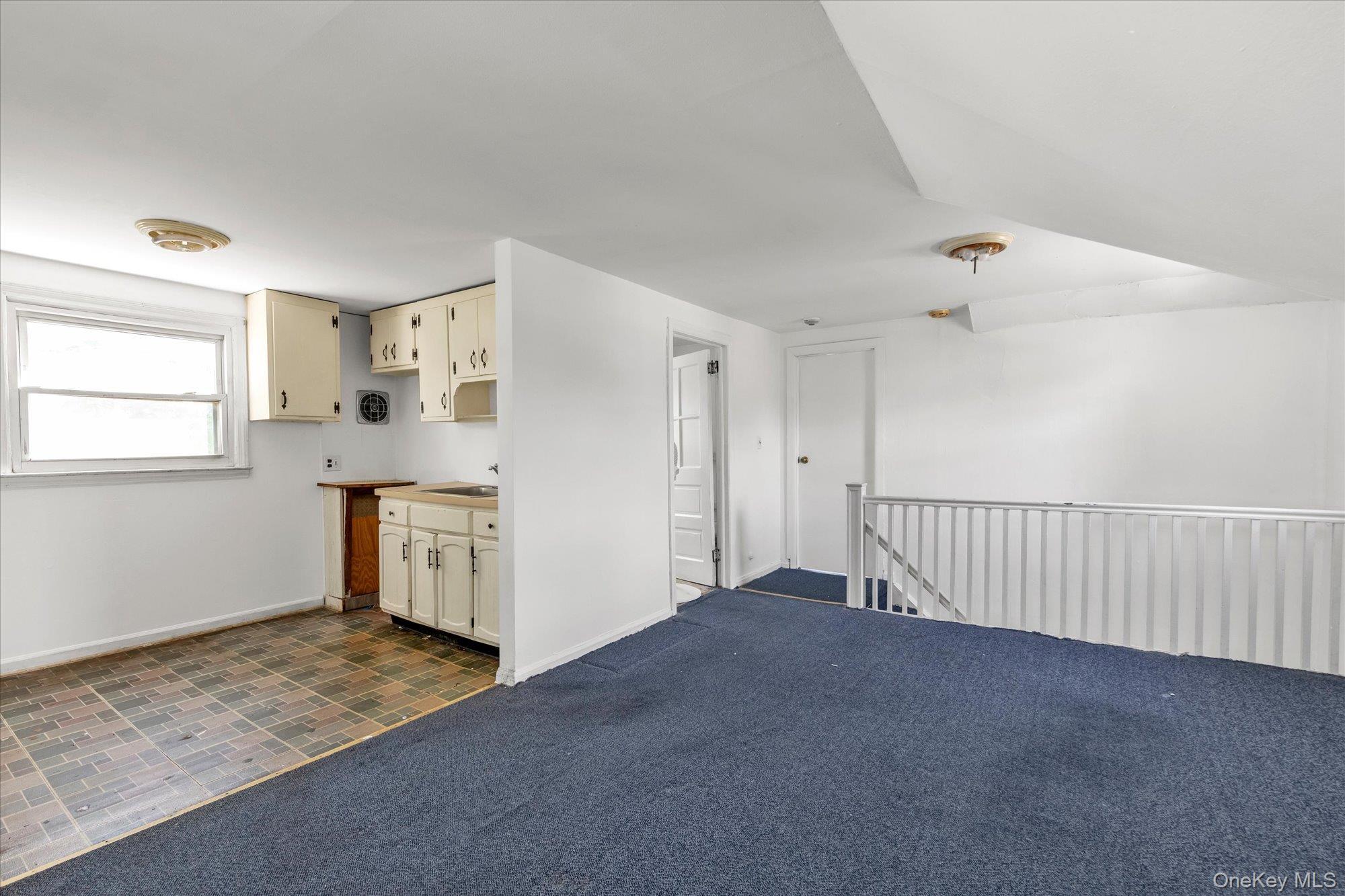 Single Family Stratford Road  Nassau County, NY 11550, MLS-1042537-16