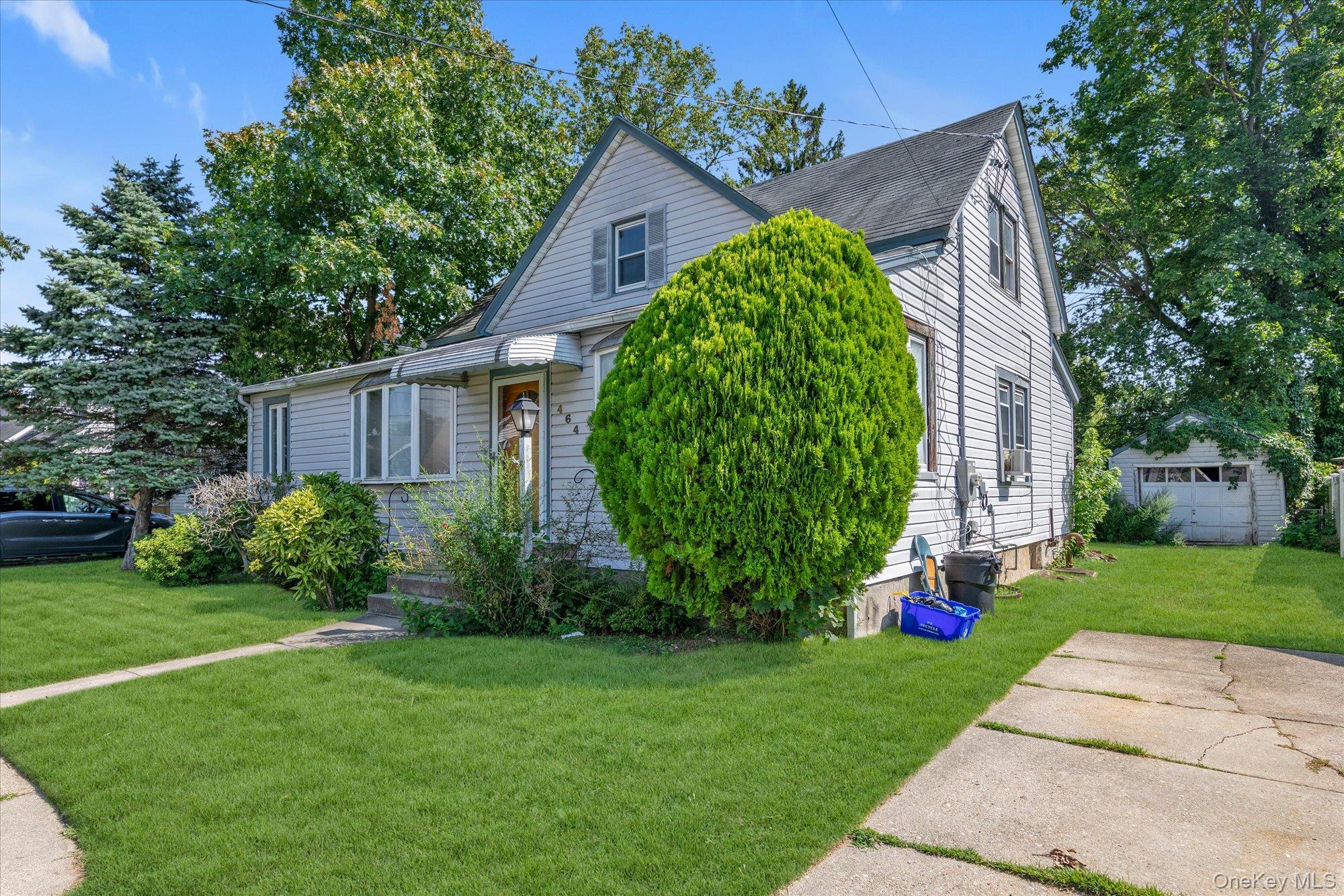 Single Family Stratford Road  Nassau County, NY 11550, MLS-1042537-2