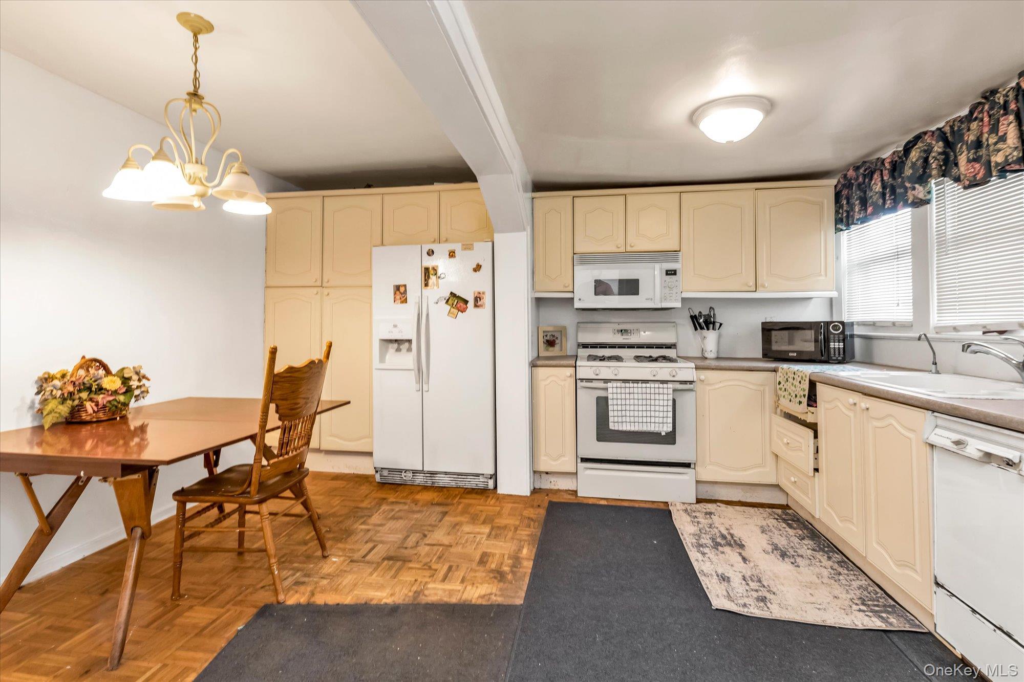Single Family Stratford Road  Nassau County, NY 11550, MLS-1042537-8