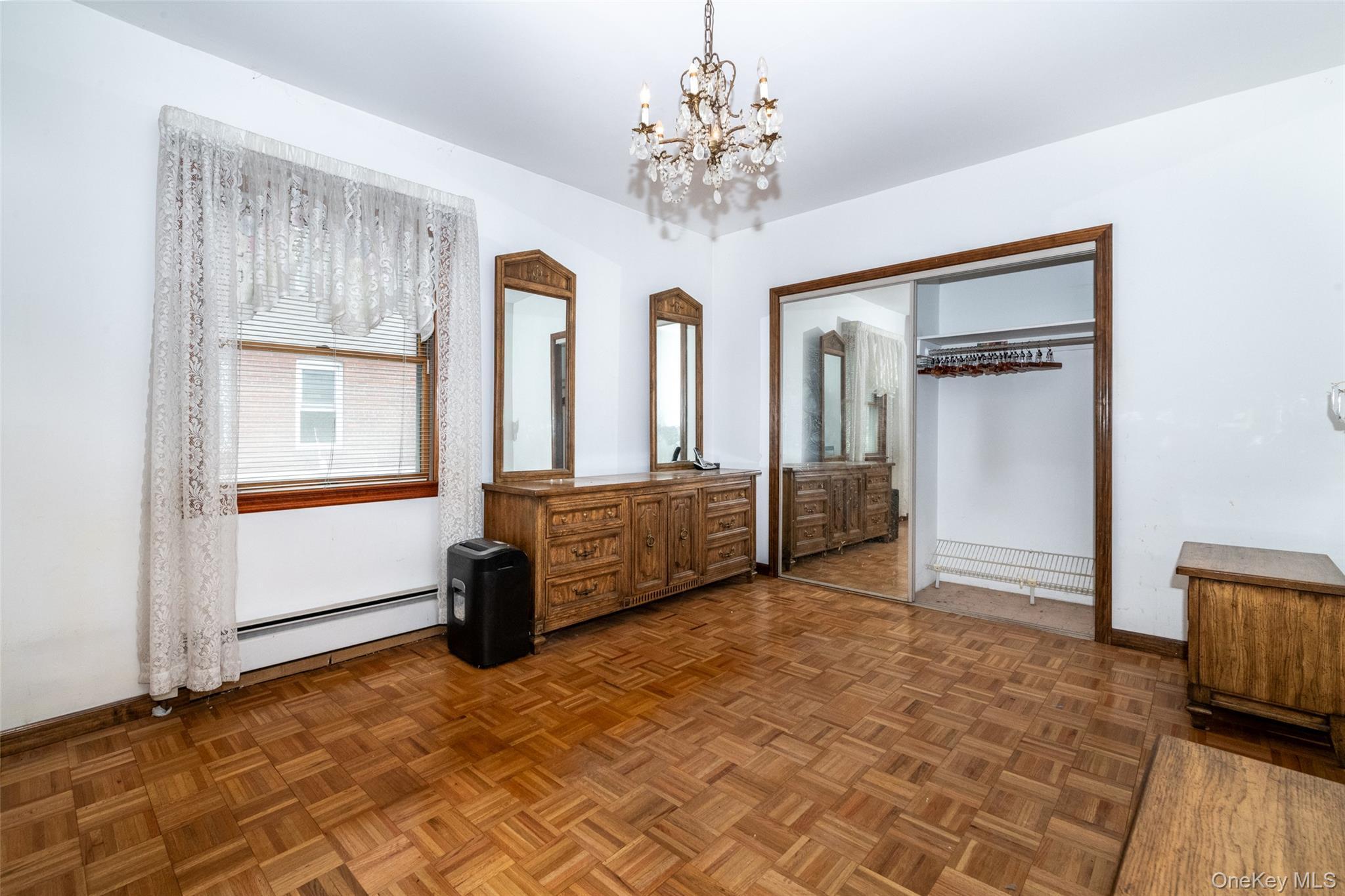 Single Family Hollywood Avenue Bronx, NY 10461, MLS-1042543-11