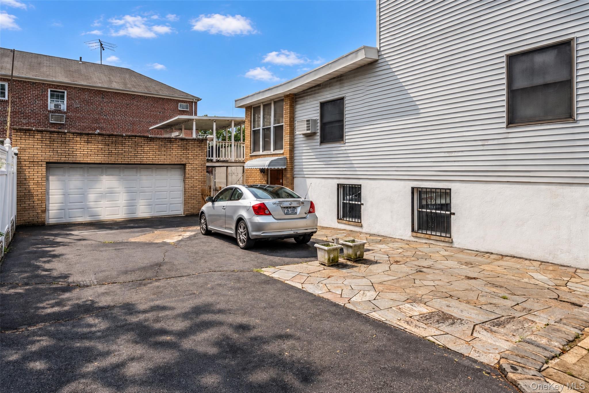 Single Family Hollywood Avenue Bronx, NY 10461, MLS-1042543-26