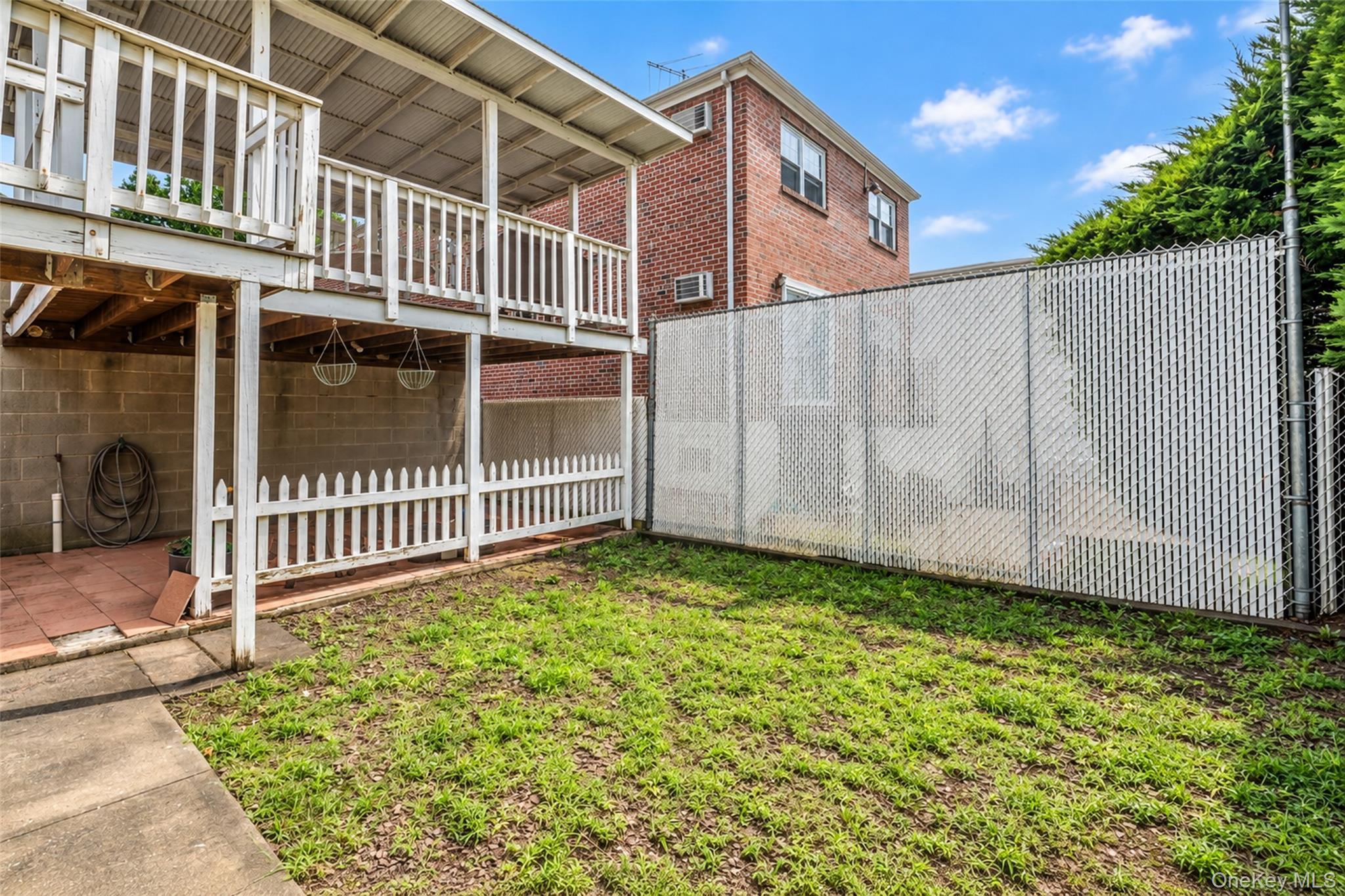 Single Family Hollywood Avenue Bronx, NY 10461, MLS-1042543-28