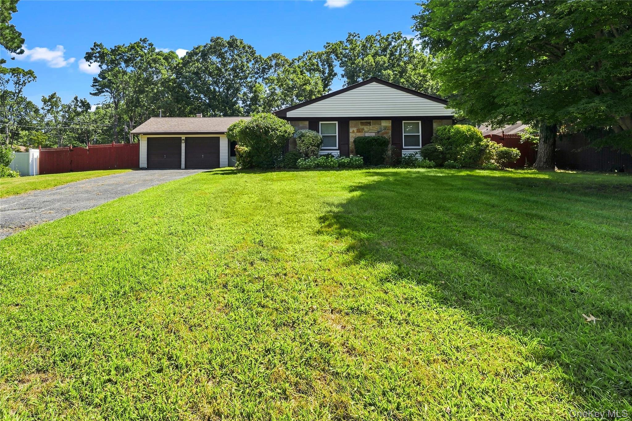 Single Family Wilmont Turn Suffolk County, NY 11727, MLS-1042553-2