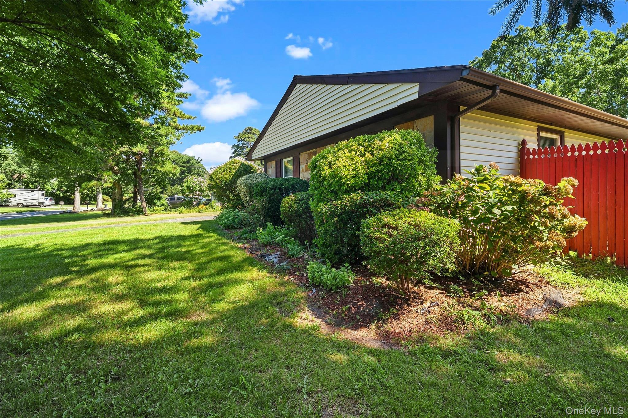 Single Family Wilmont Turn Suffolk County, NY 11727, MLS-1042553-39