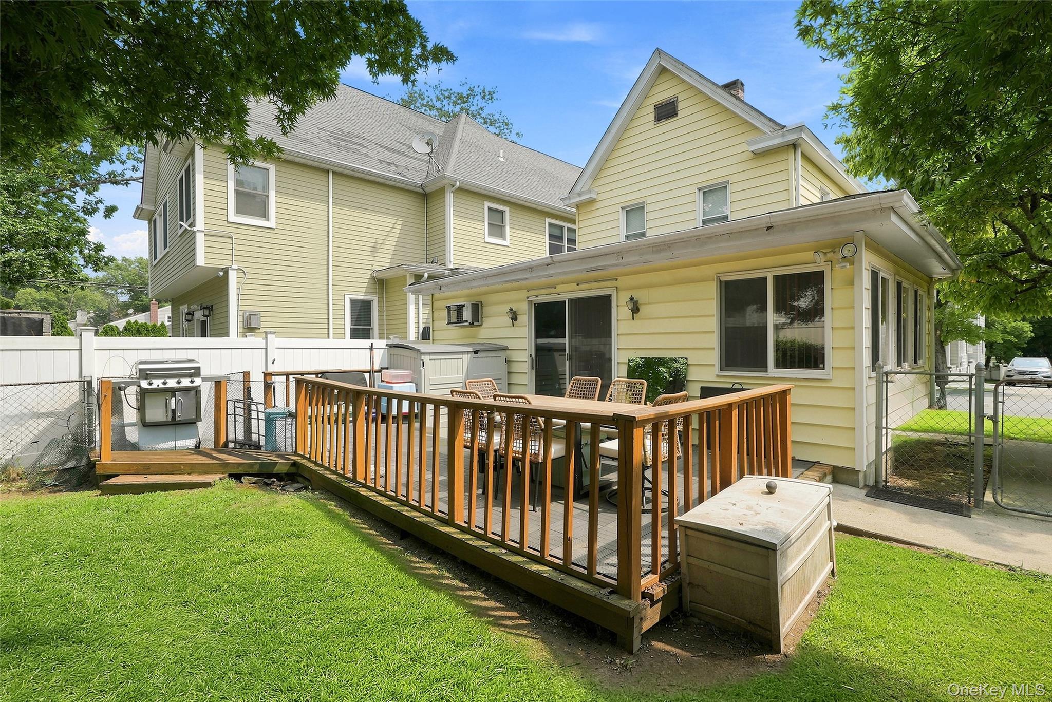 Single Family Northfield Avenue  Westchester County, NY 10522, MLS-1042585-19
