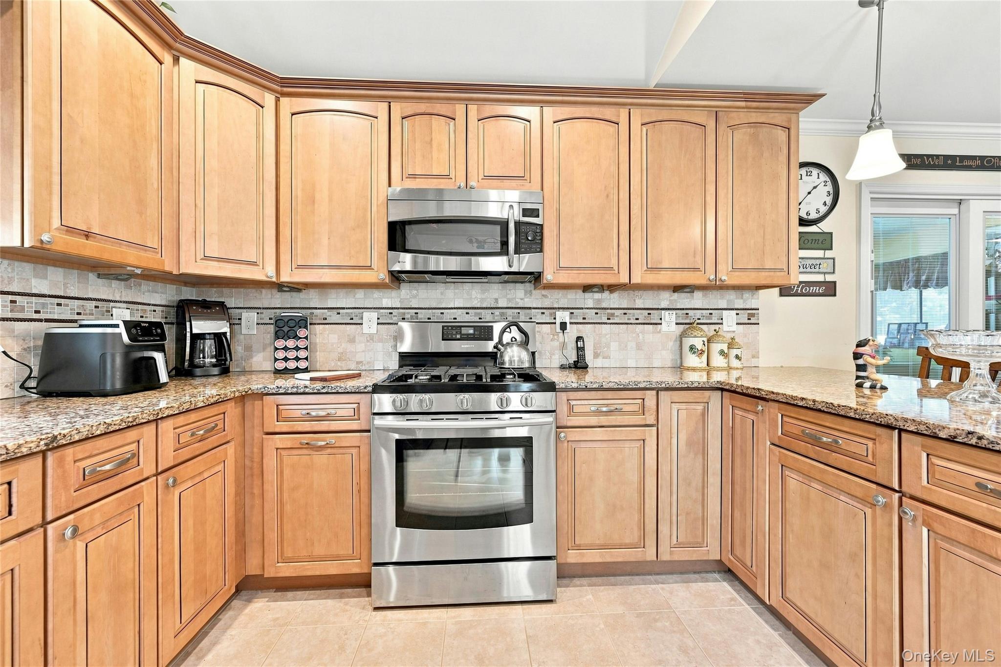 Single Family Sherwood Drive Suffolk County, NY 11951, MLS-1042588-18