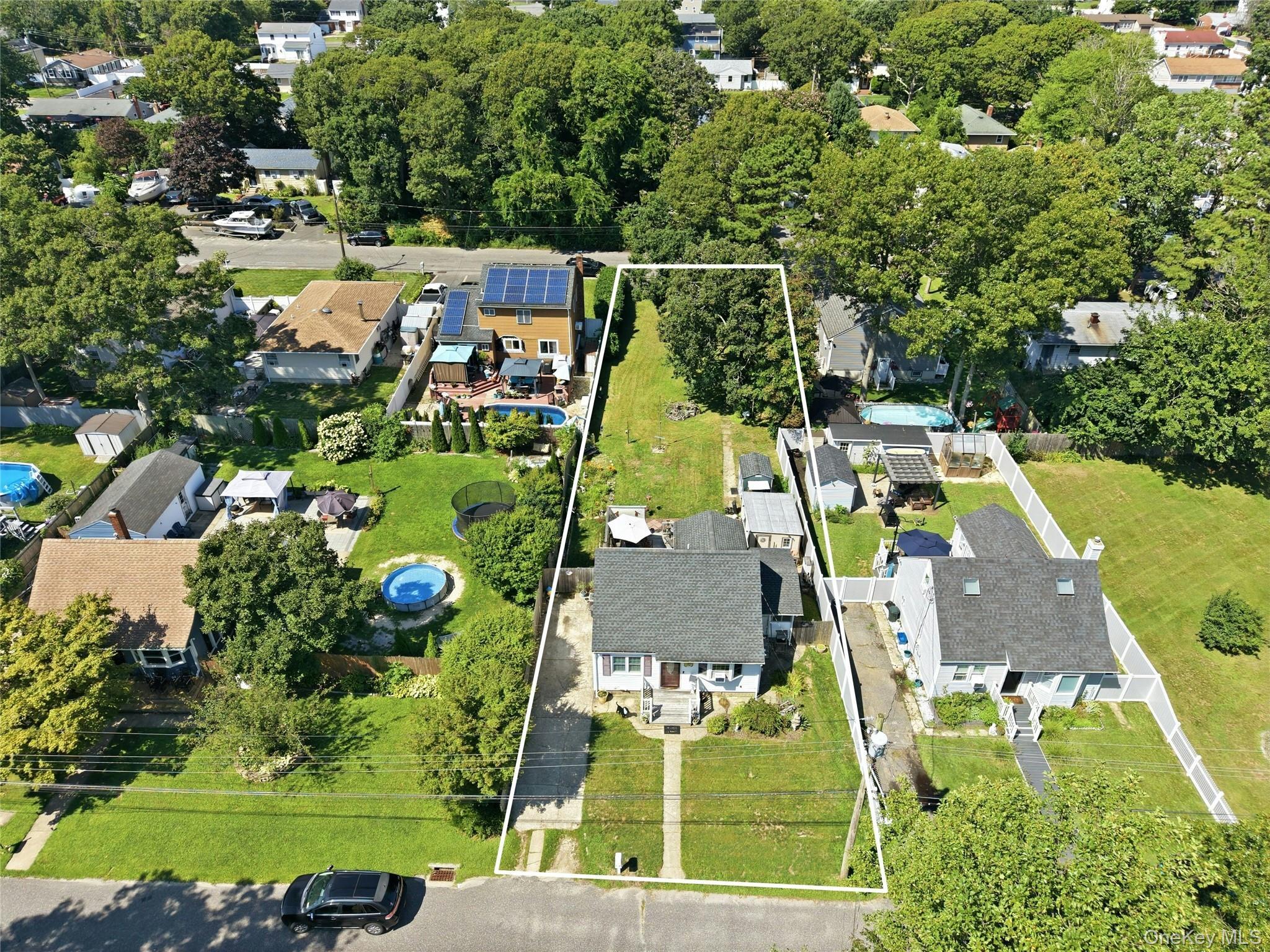 Single Family Sherwood Drive Suffolk County, NY 11951, MLS-1042588-31