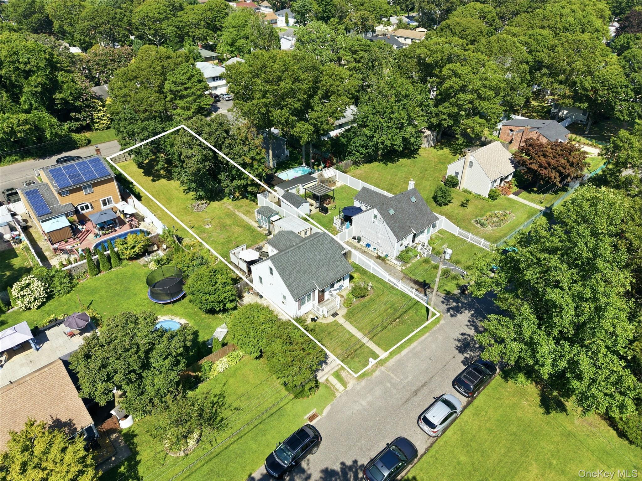 Single Family Sherwood Drive Suffolk County, NY 11951, MLS-1042588-33