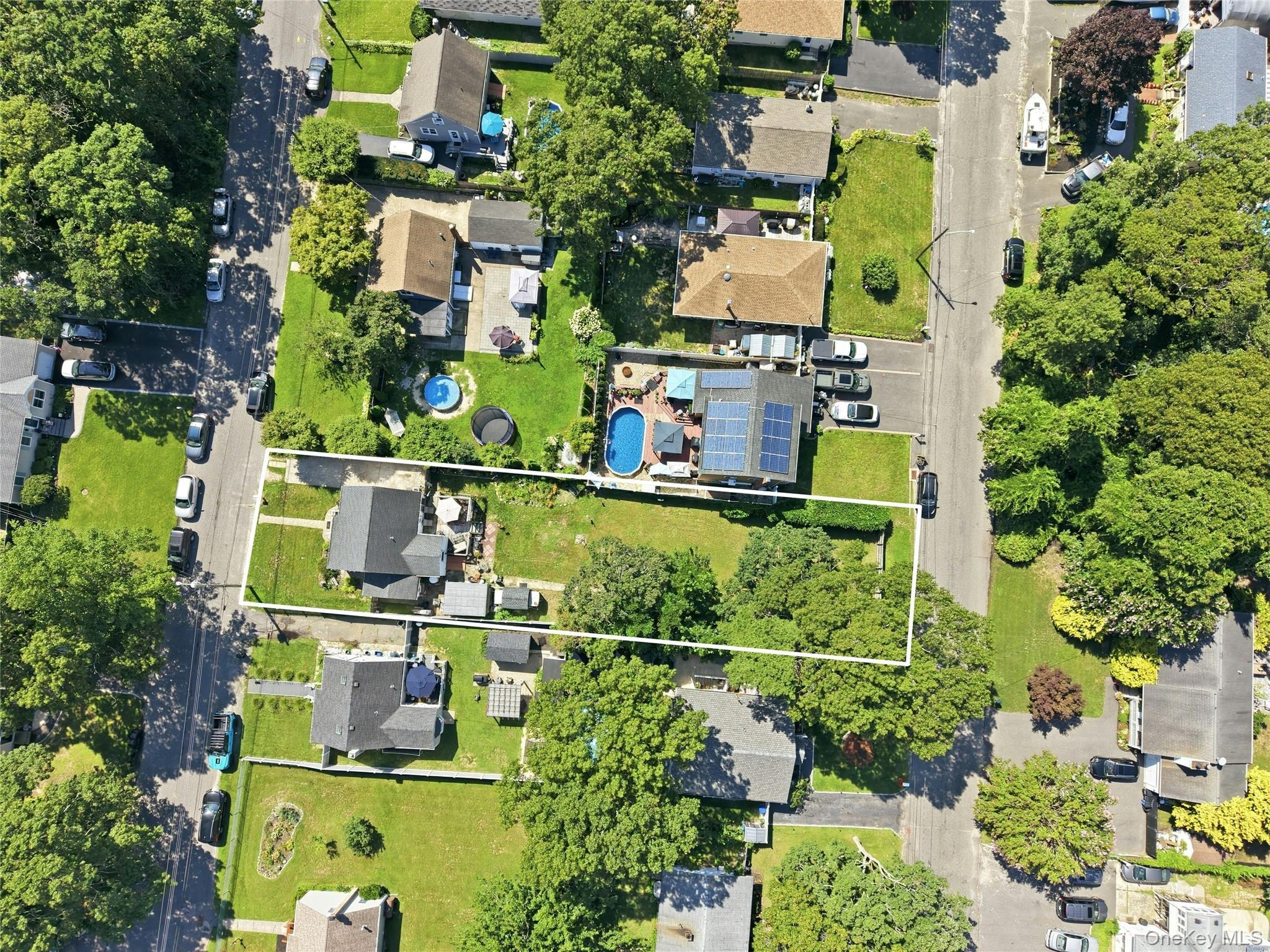 Single Family Sherwood Drive Suffolk County, NY 11951, MLS-1042588-34