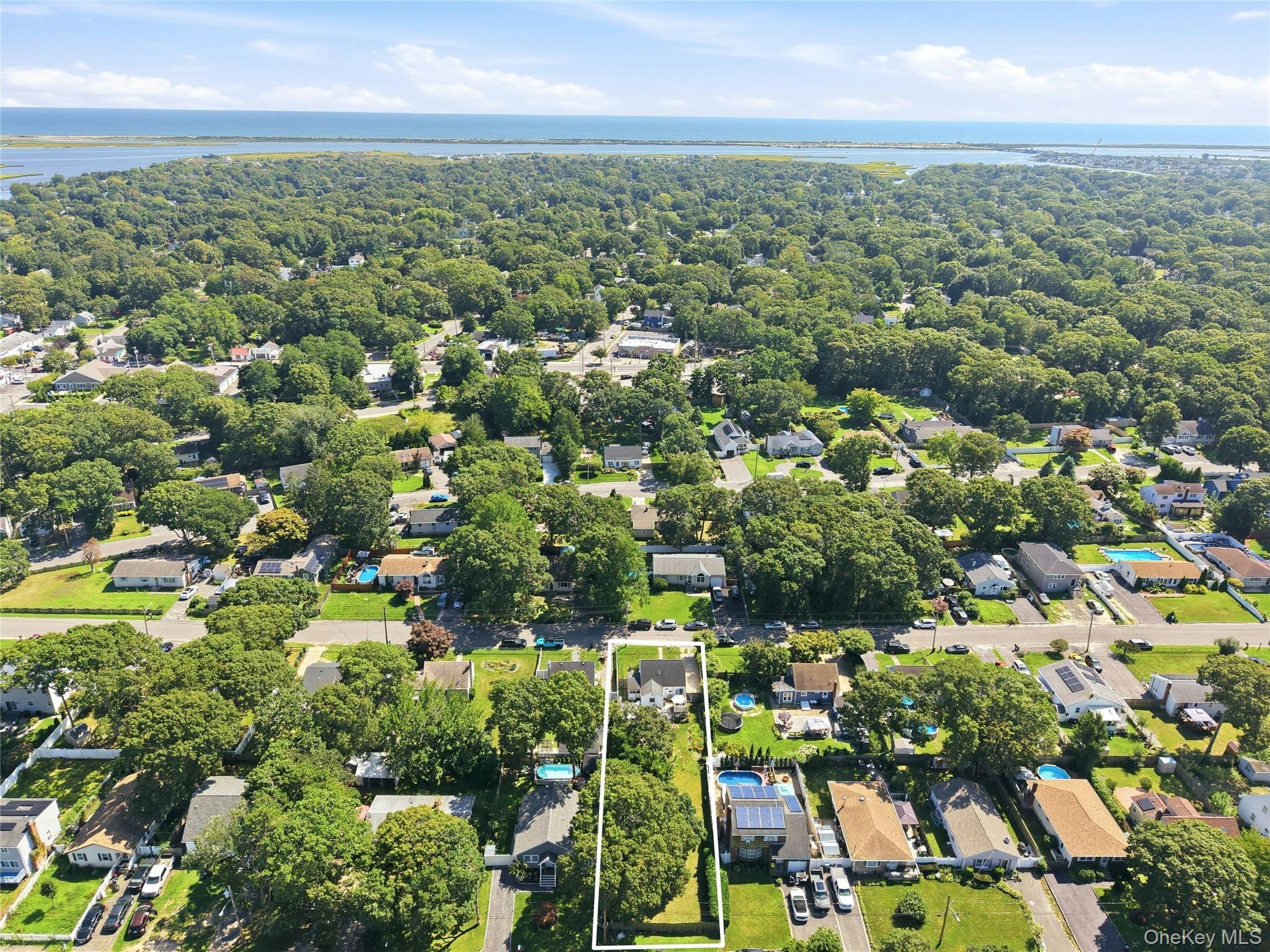 Single Family Sherwood Drive  Suffolk County, NY 11951, MLS-1042588-37