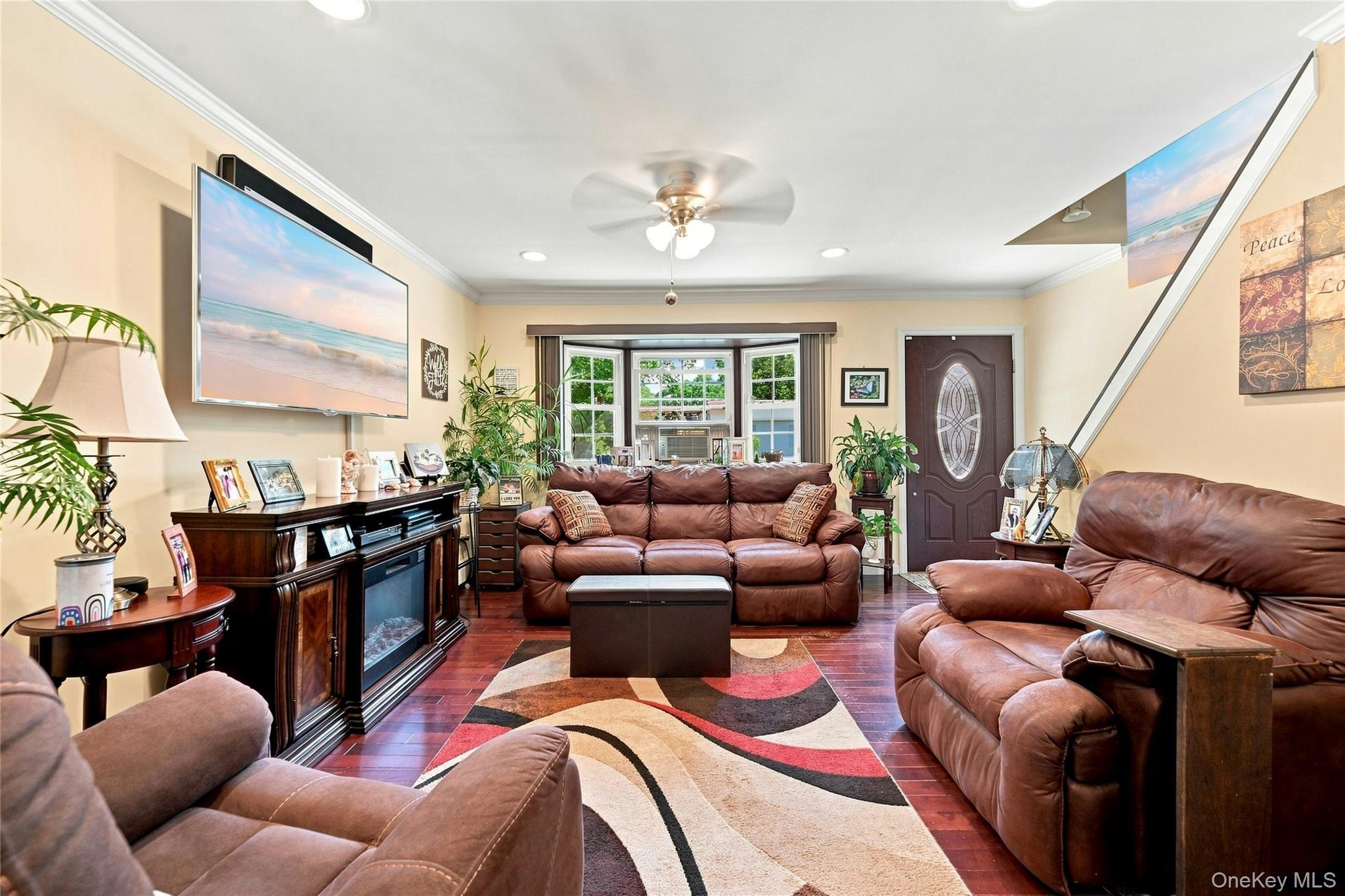 Single Family Sherwood Drive Suffolk County, NY 11951, MLS-1042588-6