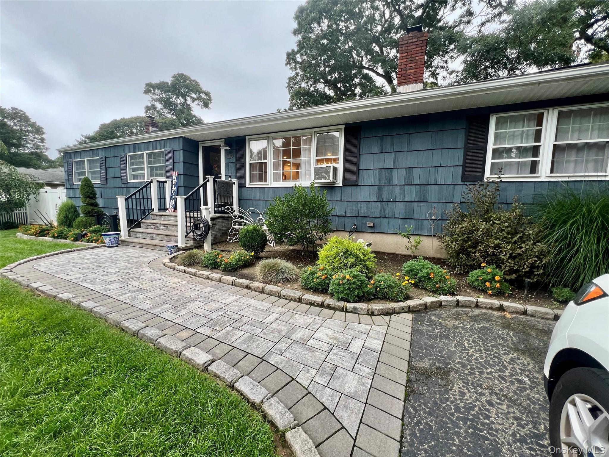Single Family Marbeth Circle Suffolk County, NY 11764, MLS-1042603-2