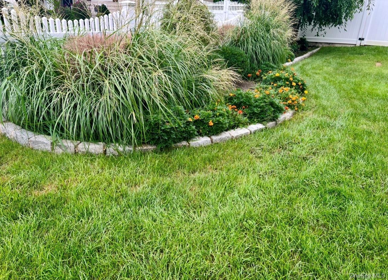 Single Family Marbeth Circle Suffolk County, NY 11764, MLS-1042603-31
