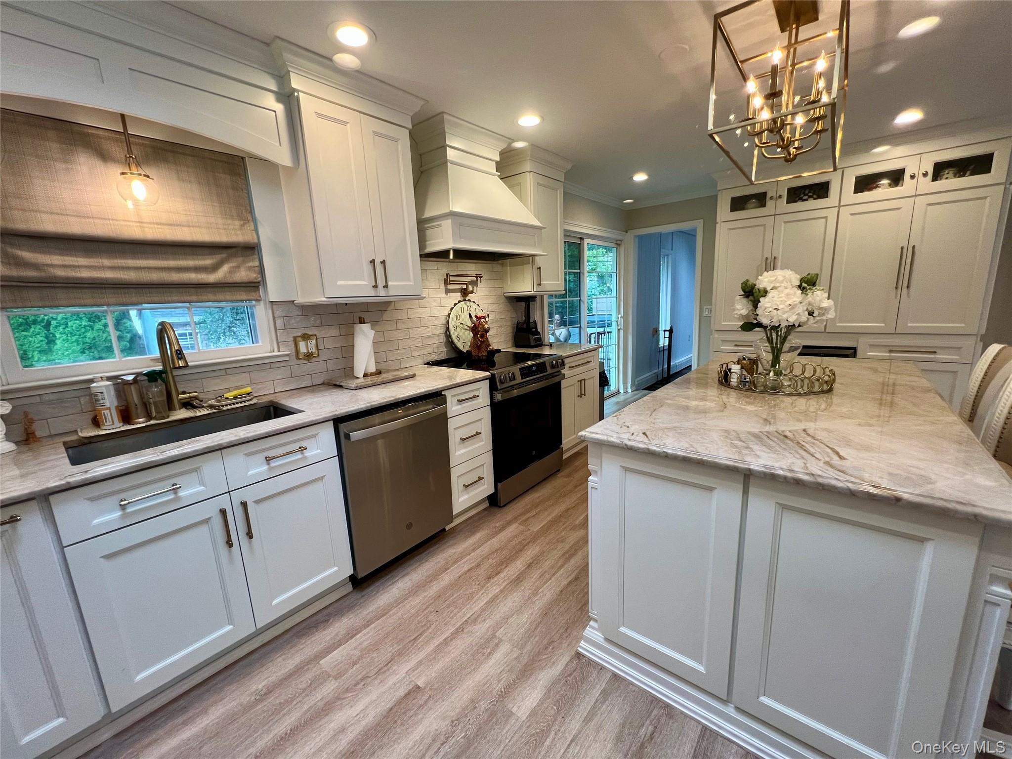 Single Family Marbeth Circle Suffolk County, NY 11764, MLS-1042603-9