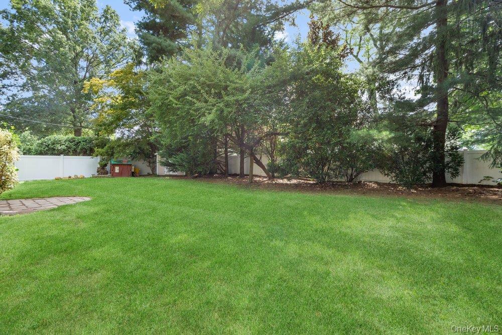 Single Family Delaware Avenue Nassau County, NY 11753, MLS-1042605-40